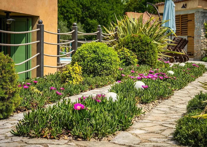 Nice Home In Malinska